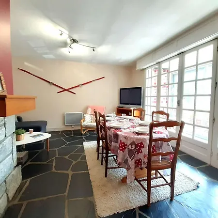 Spacieux T2 Pour 4 Pers. A Avec Loggia, Parking Et Cuisine Equipee - Fr-1-457-345 * Saint-Lary-Soulan